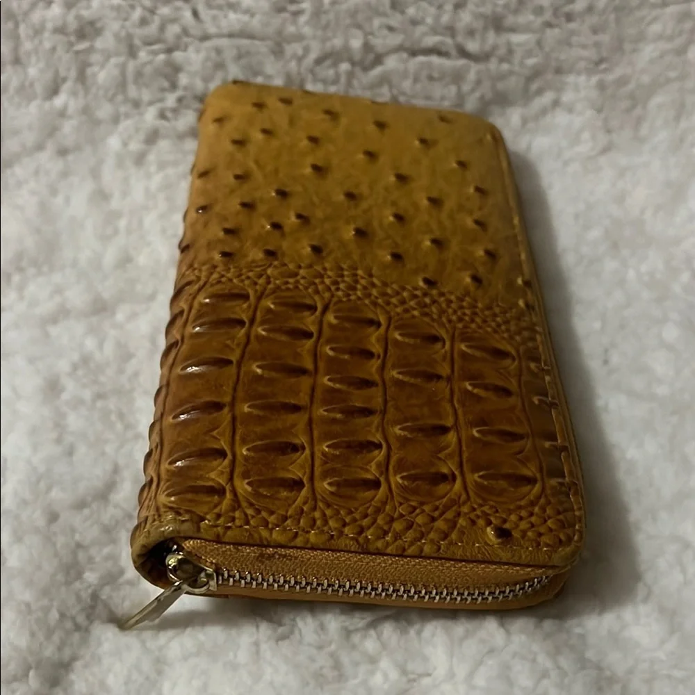 Ostrich Faux leather‎ Brown Textured Wallet